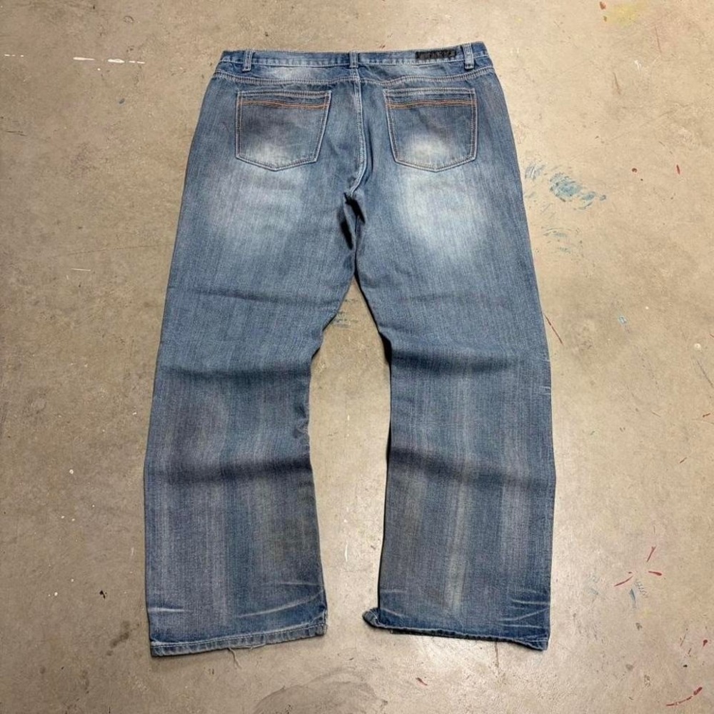 2000s‎ y2k buckle flare jeans